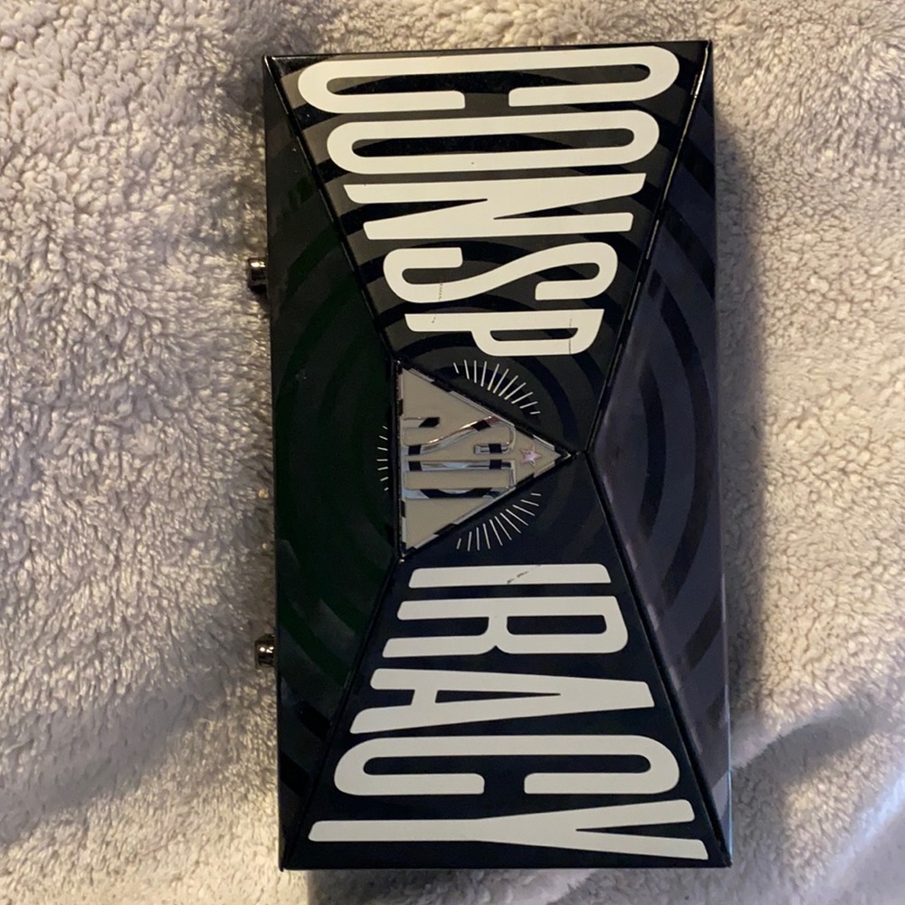 JS and Shane Dawson Eyeshadow Palette